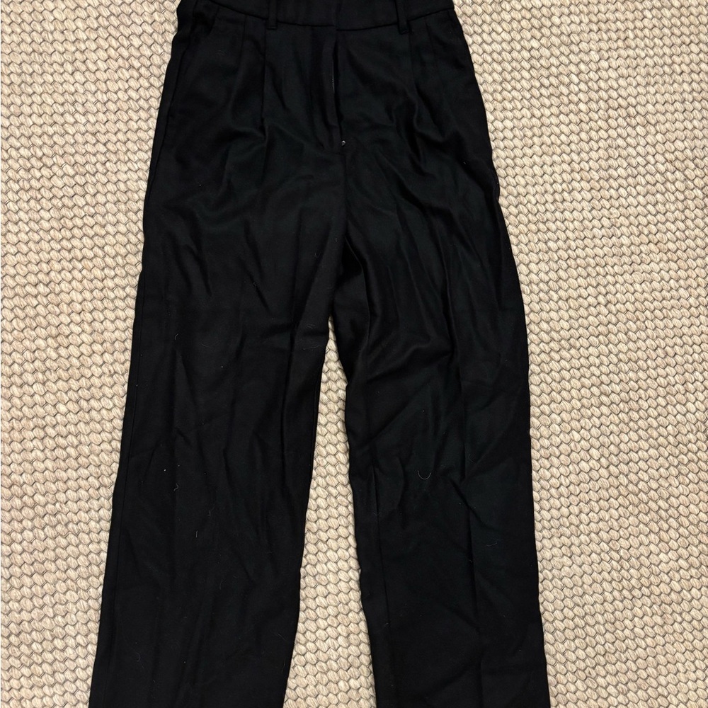Brand New Aritzia Black Wide Leg Wool Pants - Size 8